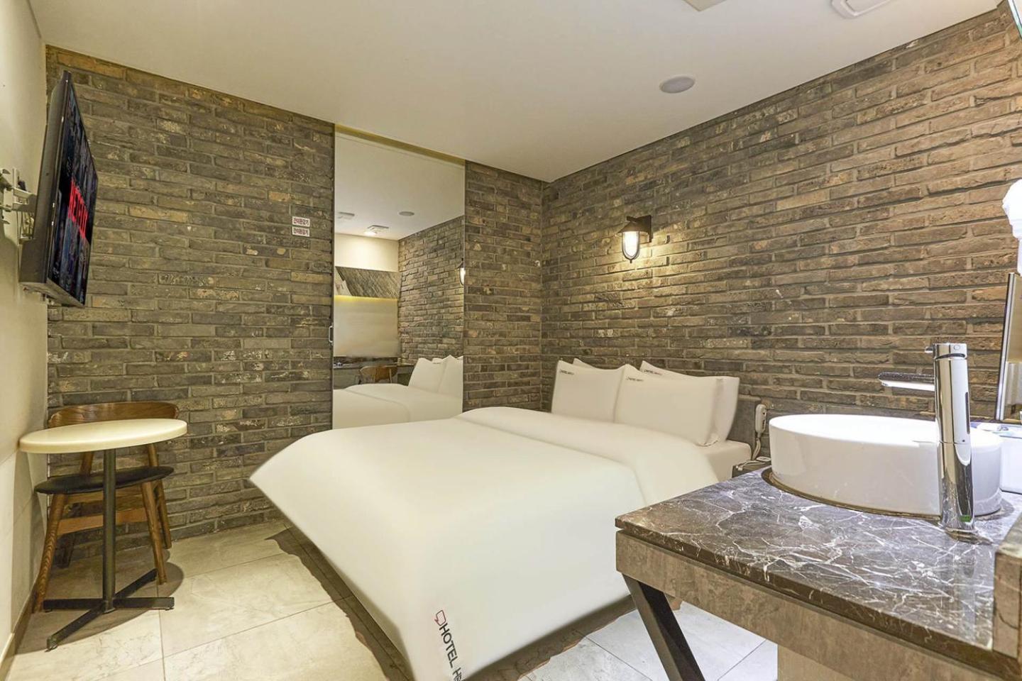 Hertz Hotel Seul Esterno foto